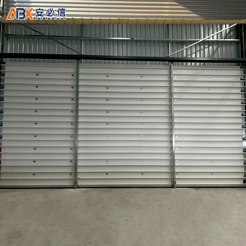 昆玉铝合金滑升门